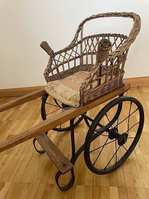 Puppenwagen: Antiker Puppenwagen – Gebraucht aus Basel von pat7777777 2