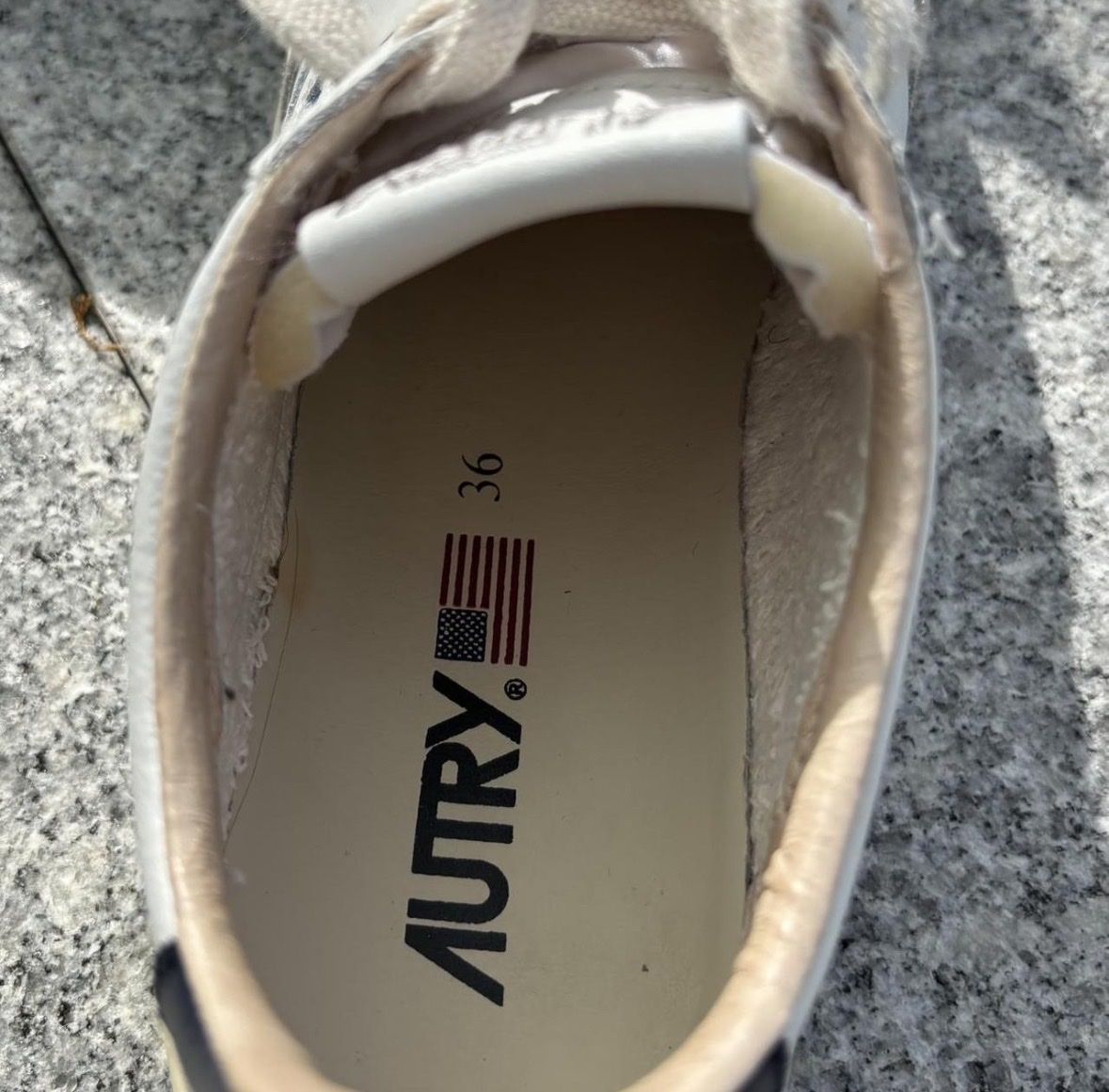 Autry Scarpe da donna: Autry Sneaker Gr. 36, beige-weiss mit blau – Usato da Gunzwil venduto da mel_gd8m 3
