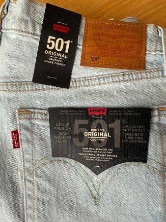Levi's 501 W31 L26 Cropped Damenjeans NEU