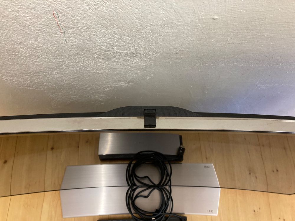 FERNSEHER SAMSUNG CURVED, XXL, DIAGONAL ca. 142 cm Kaufen auf Ricardo