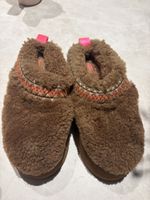 UGG Hausschuhe - Grösse 36