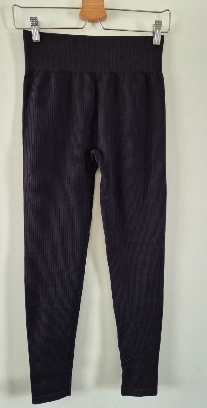 H&M Leggings: H&M Leggins Sporthose Gr. S – Nuovo (secondo la descrizione) da Wolfwil venduto da s.ara_c