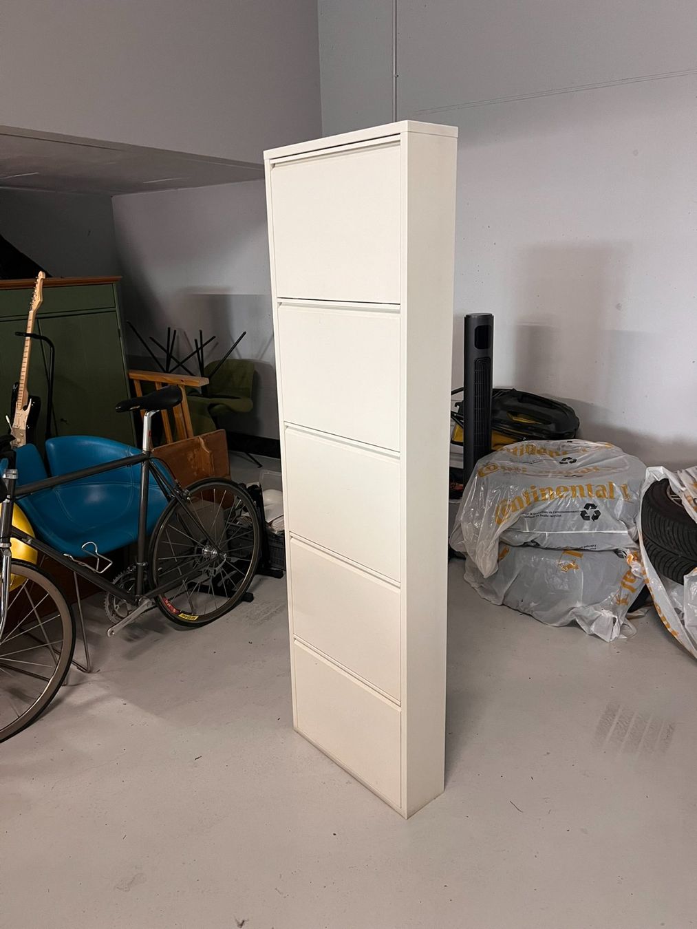 Scaffali: Schuh Wandgestell |  hochwertig | 5 Fächer – Usato da Winterthur venduto da padoing16 2