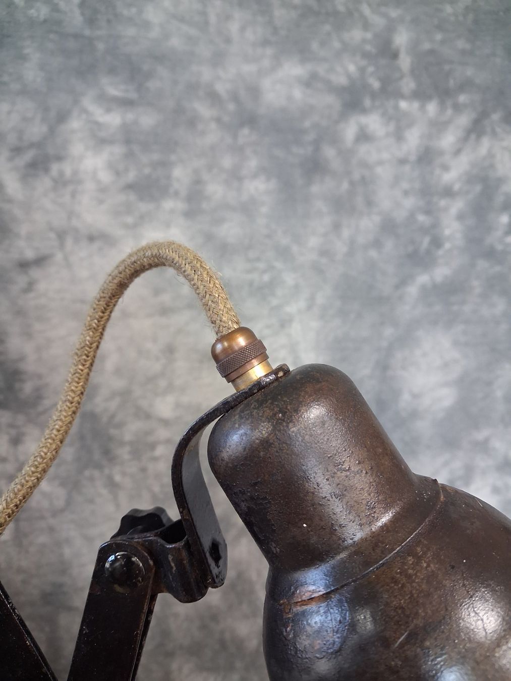 Lampade: Restaurierte Scherenlampe – Usato da Winterthur venduto da lampenretter 5