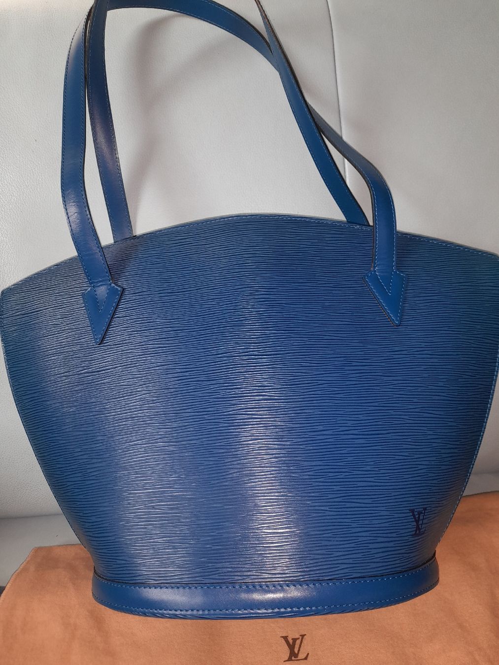 Louis Vuitton Taschen für Damen: Epi LV St.Jacques – Gebraucht aus Thun von maya190