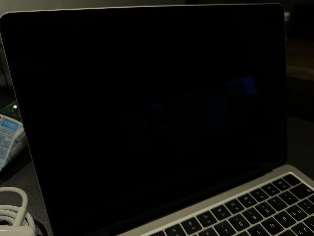 Apple Notebook: MacBook Air M2 20222 – Usato da Wabern venduto da apple2024 3