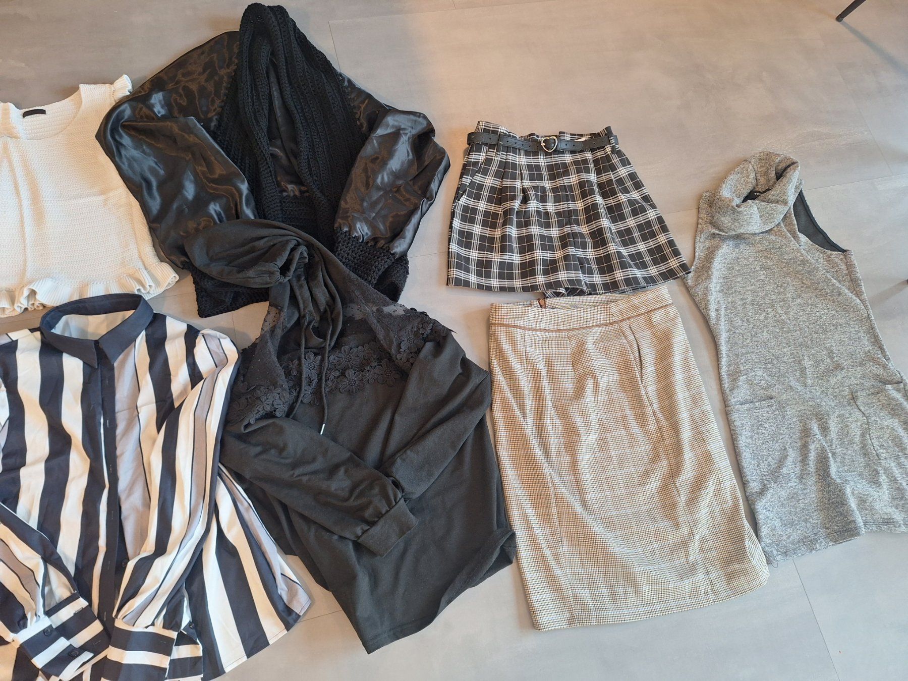 Lots de vêtements: Kleiderpaket M/L – D'occasion à Rupperswil par milka85 1