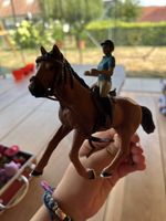 Schleich Reiterin mit Pferd gut erhalten
