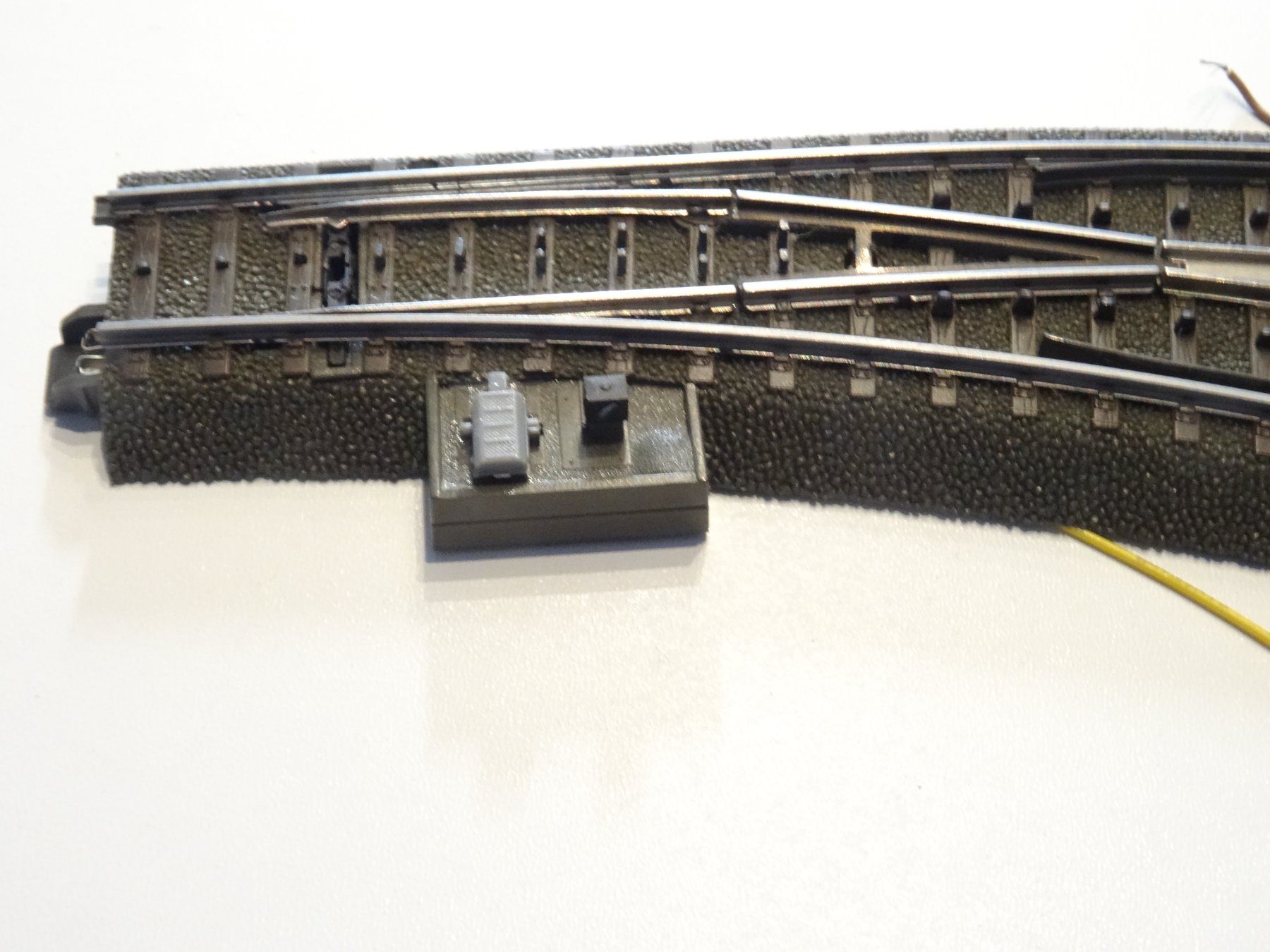 Märklin Modellini di ferrovie: Märklin. H0 24672 Bogenweiche digital mit Weichenlaterne – Usato da Hochdorf venduto da Teger02 2