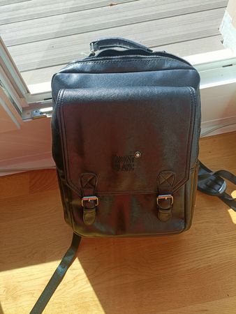 Schöner schwarzer Rucksack
