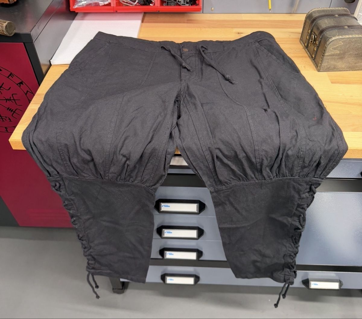 Pantaloni: Pantaloni vichinghi  – Nuovo e nell'imballaggio originale da Sonvico venduto da Harley1365 1