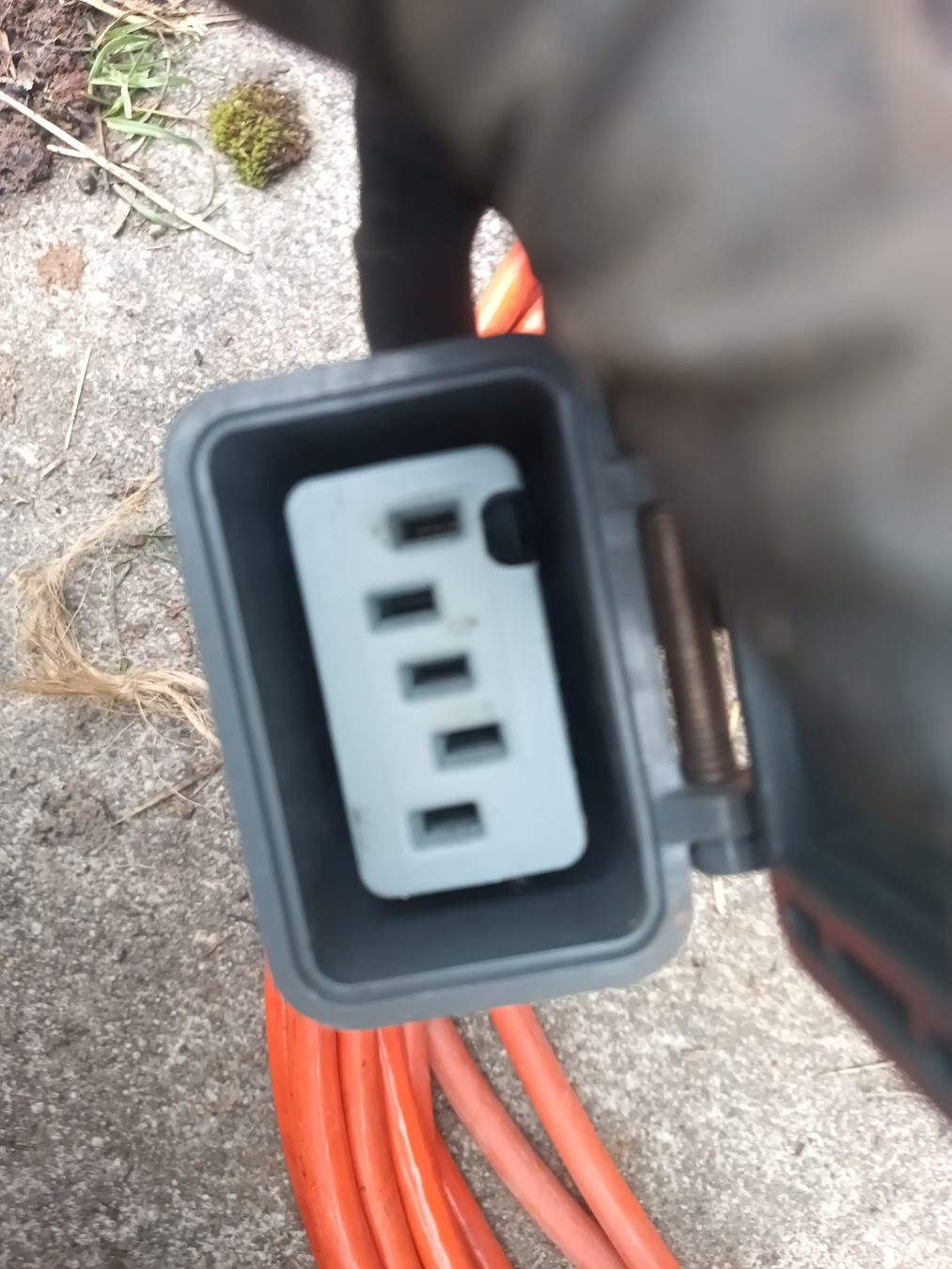 Alimentazione elettrica: Verlängerungs-Stromkabel mit 25A Stecker – Usato da Solothurn venduto da Lapi 2