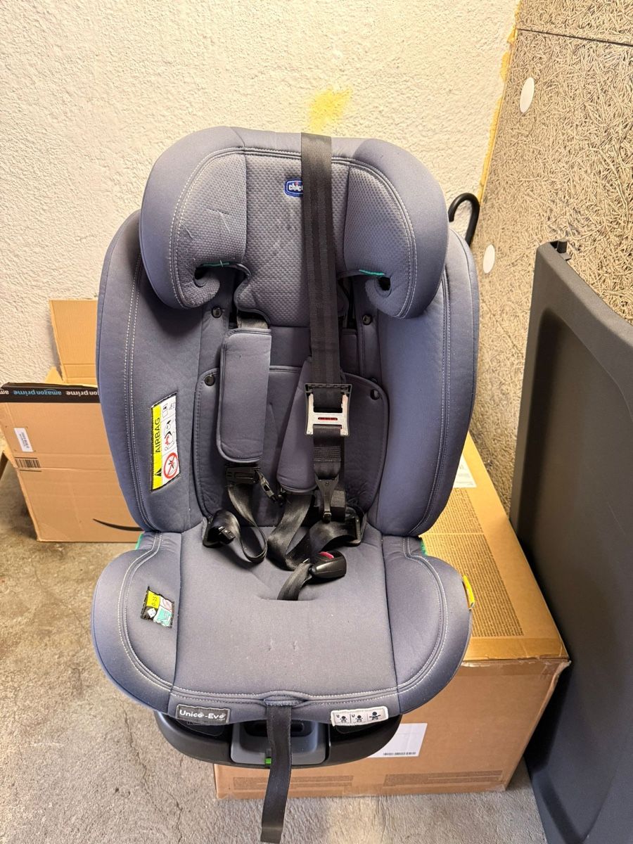 Chicco Sièges auto: Chicco Unico-Evo i-Size – D'occasion à Eglisau par fed_gyw5