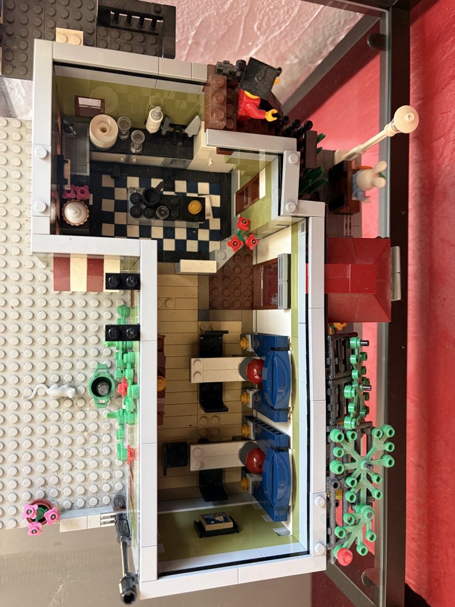 Lego Kit di costruzioni: Lego Restaurant  – Usato da Gland venduto da rom_x75q 5