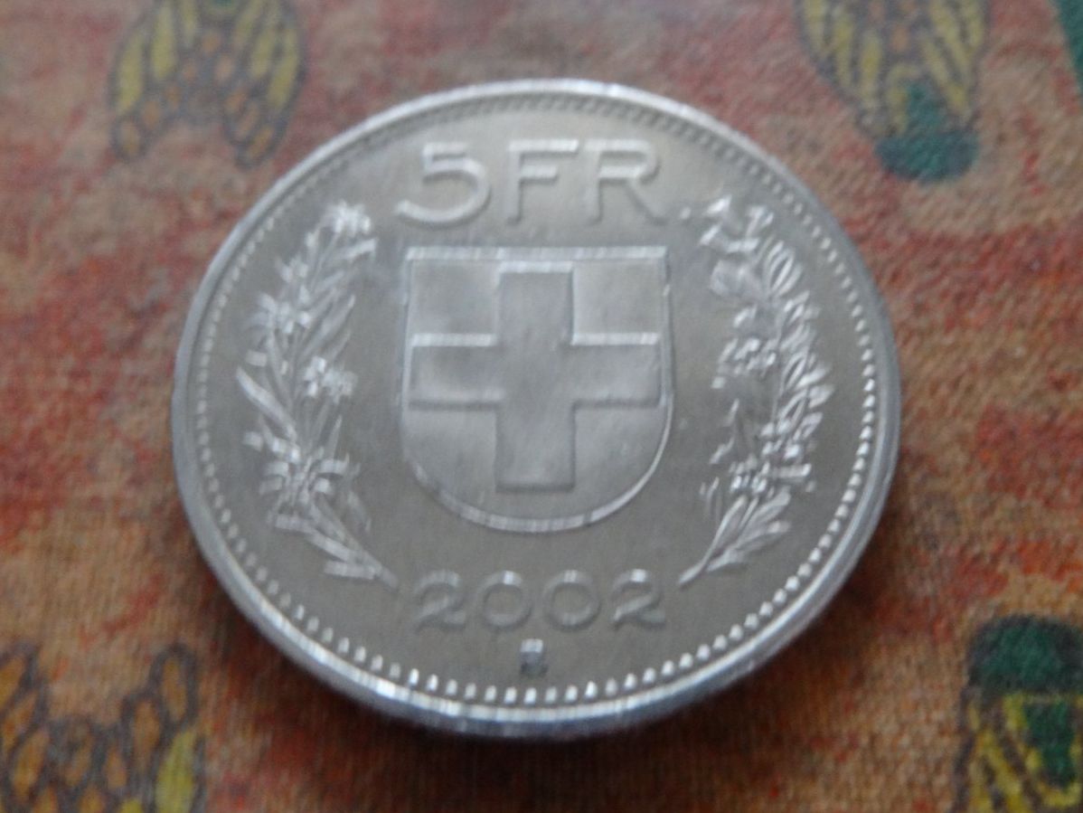 Alle Münzen: 5 Fr. 2002 – Gebraucht aus Romanel-sur-Lausanne von Swift13