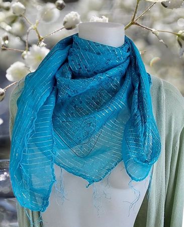 Blaues Tuch mit Muster, leicht & luftig! NEU