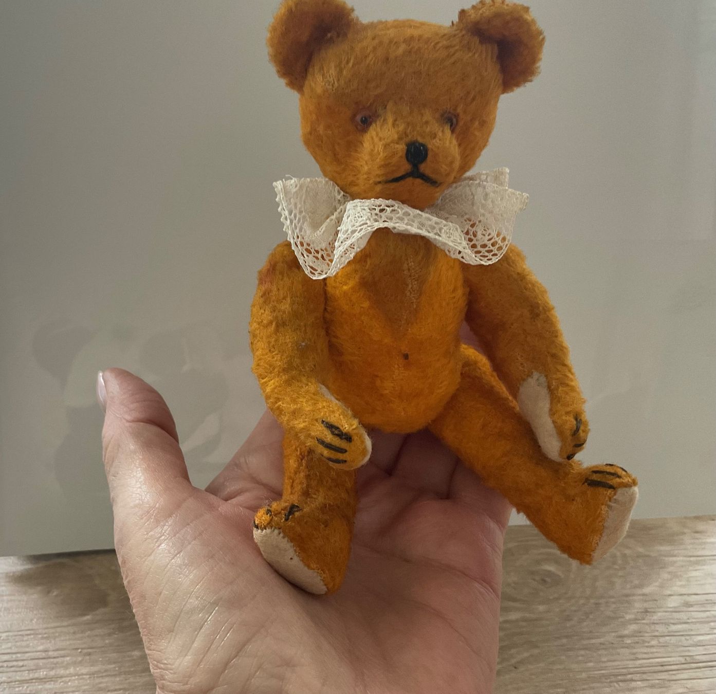 Spielzeuge: Alter kleiner Teddy 15 cm – Gebraucht aus Luzern von Fairytel