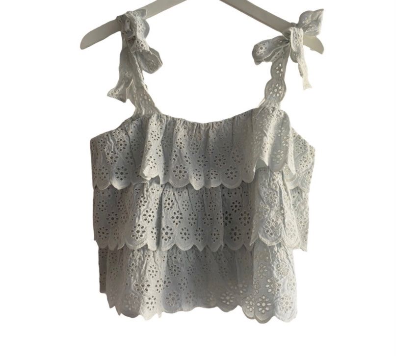 Sezane Top: SÉZANE so ein süsses Lochspitze Top - neu - – Nuovo (secondo la descrizione) da Jona venduto da vanessasupermarket20 6