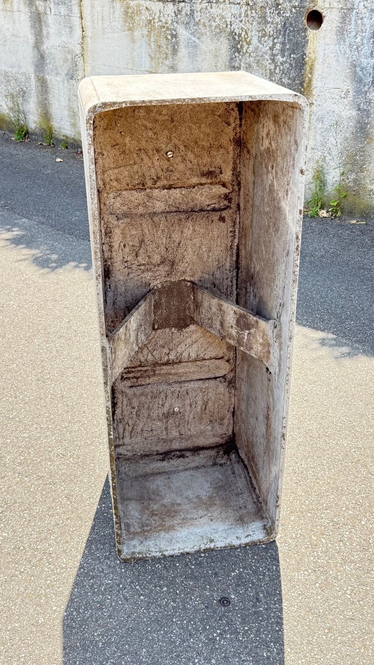 Eternit Vasi per fiori: Eternit  Pflanzentrog rechteckig gross gebraucht – Usato da Allschwil venduto da Spice6 2