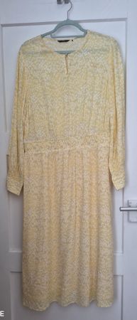 C&A Robe taille 44 - très peu portée 