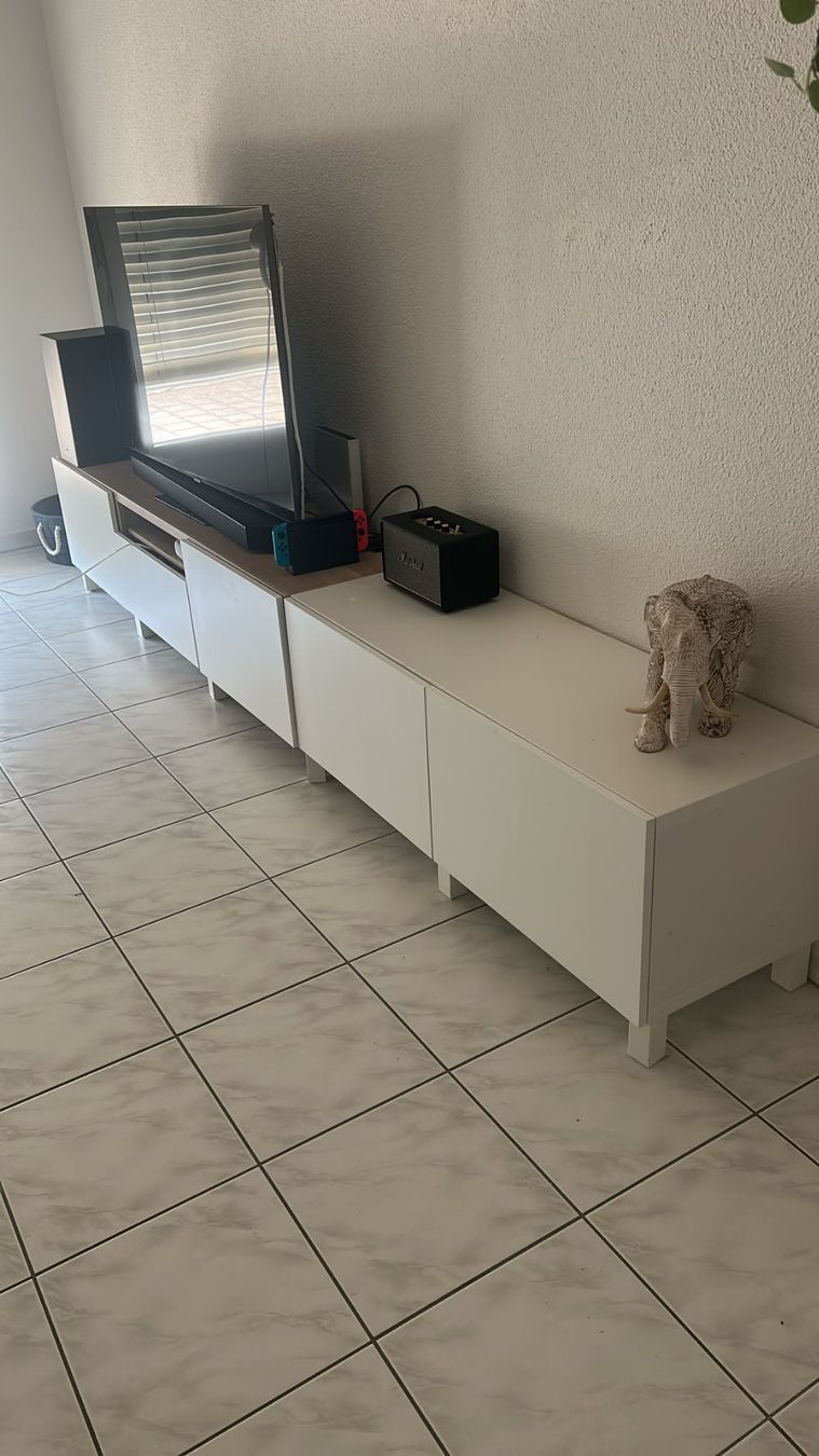 Ikea Meubles TV: IKEA BESTÅ TV-Möbel / Lowboard / Sideboard – D'occasion à Dagmersellen par voch98 1