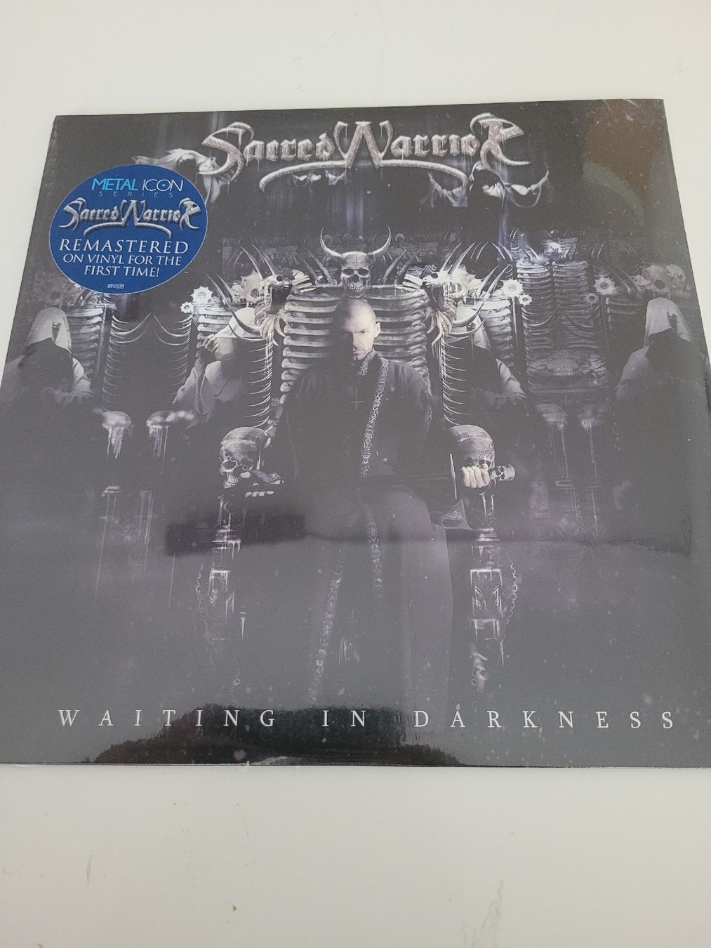 Dischi in vinile: Sacred Warrior - Waiting In Darkness Vinyl LP – Nuovo e nell'imballaggio originale da Münsingen venduto da Drachenwurst