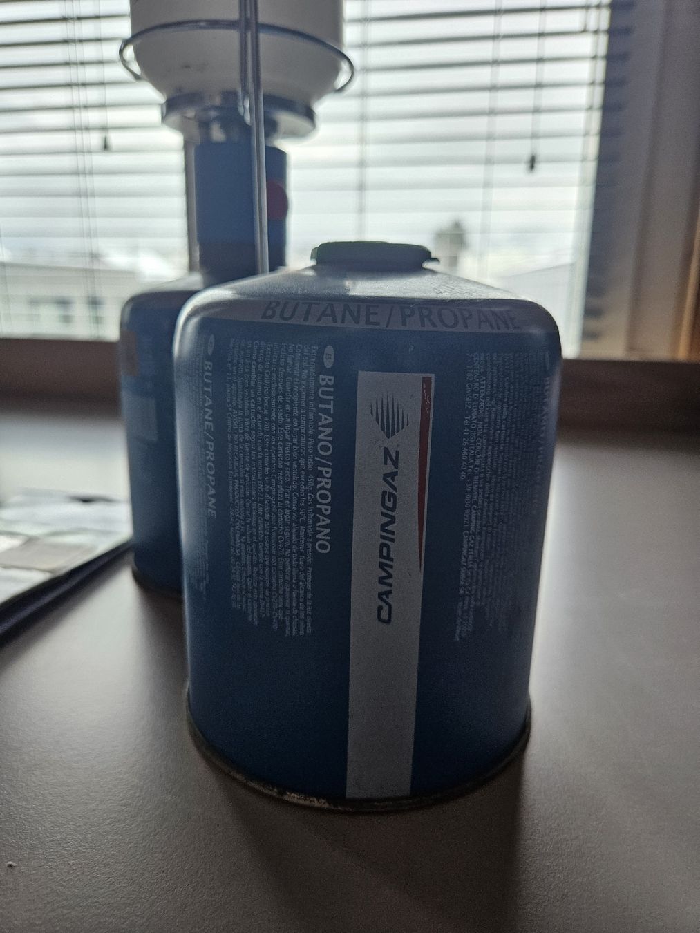 Campingaz Lampen: Campingaz Lampe mit 2 Gaskartuschen und Glühstrümpfe – Gebraucht aus St.Gallenkappel von RocknSkull 4