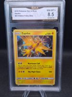 Zapdos – Hidden Fates #24 – Holo – GMA 8.5        /184