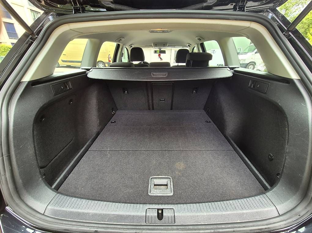 Automobili: VW Golf VII Variant 2.0 TDI DSG – Usato da Zürich venduto da Rabi2412 2