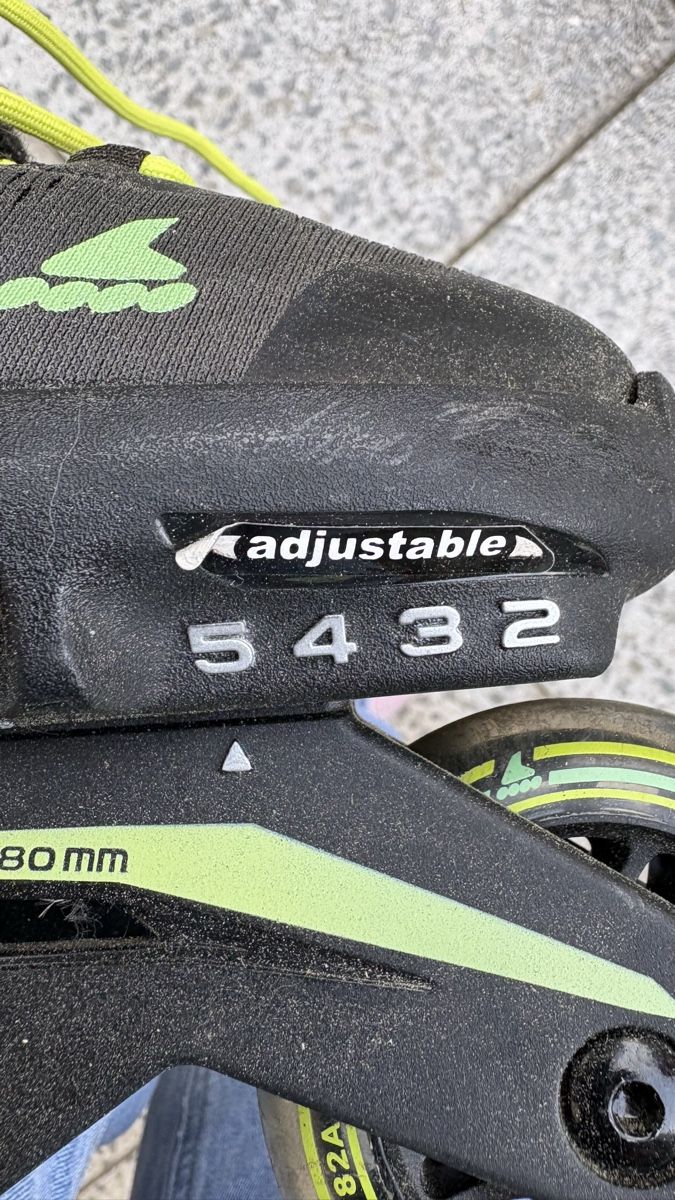 Pattini in linea & Pattini a rotelle: Rollerblade Kinder gr 33-36.5 – Usato da Aesch BL venduto da Spanningtree 3
