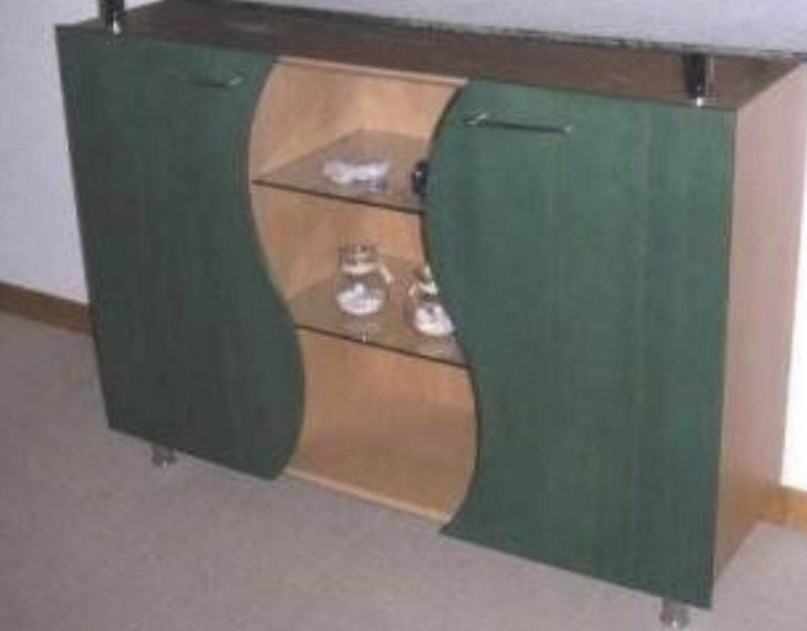 Cassettiere: Komode Edelstuck Gratis – Nuovo (secondo la descrizione) da Frauenfeld venduto da Waldtaube53