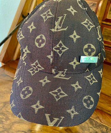 LV Cap getragen Original