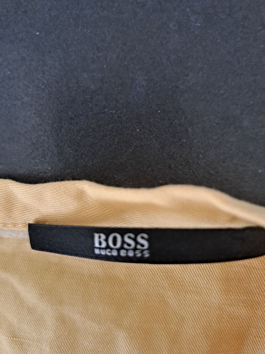 Hugo Boss Vestiti: Kleid Hugo Boss – Usato da Thalwil venduto da sternenstaub369 1