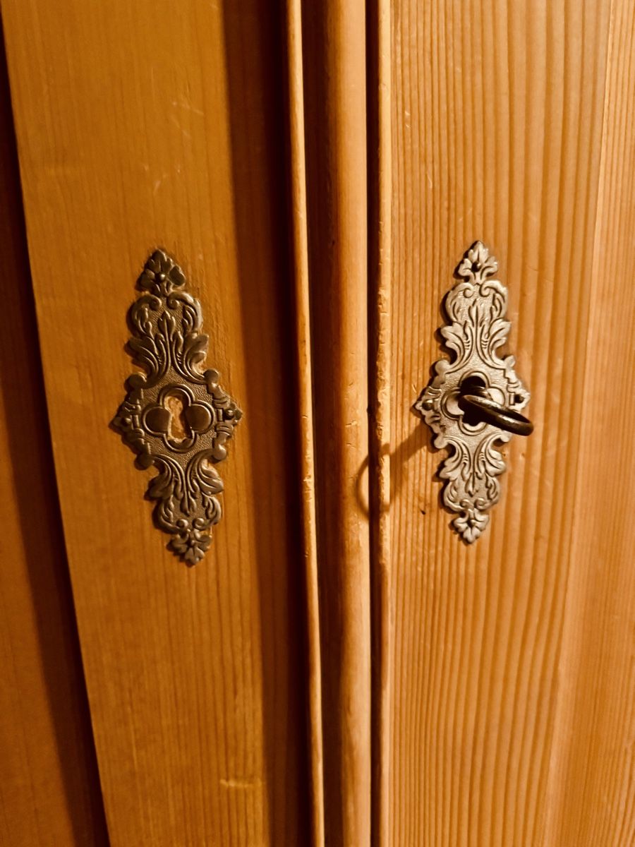 Armadi: Bauernschrank antik – Usato da Cham venduto da matap1 2