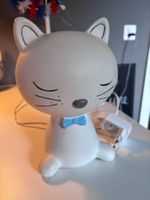 Lampe veilleuse enfant chat – 25 cm – blanc & bleu