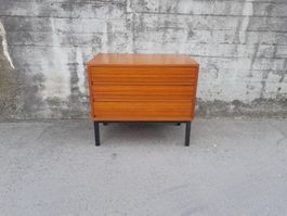 Kleine Vintage Kommode / Sideboard / Nachttisch