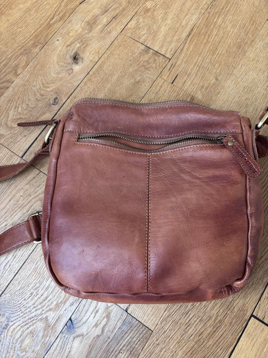 Sacs femmes: Ledertasche – D'occasion à Siebnen par hellokitty015 3