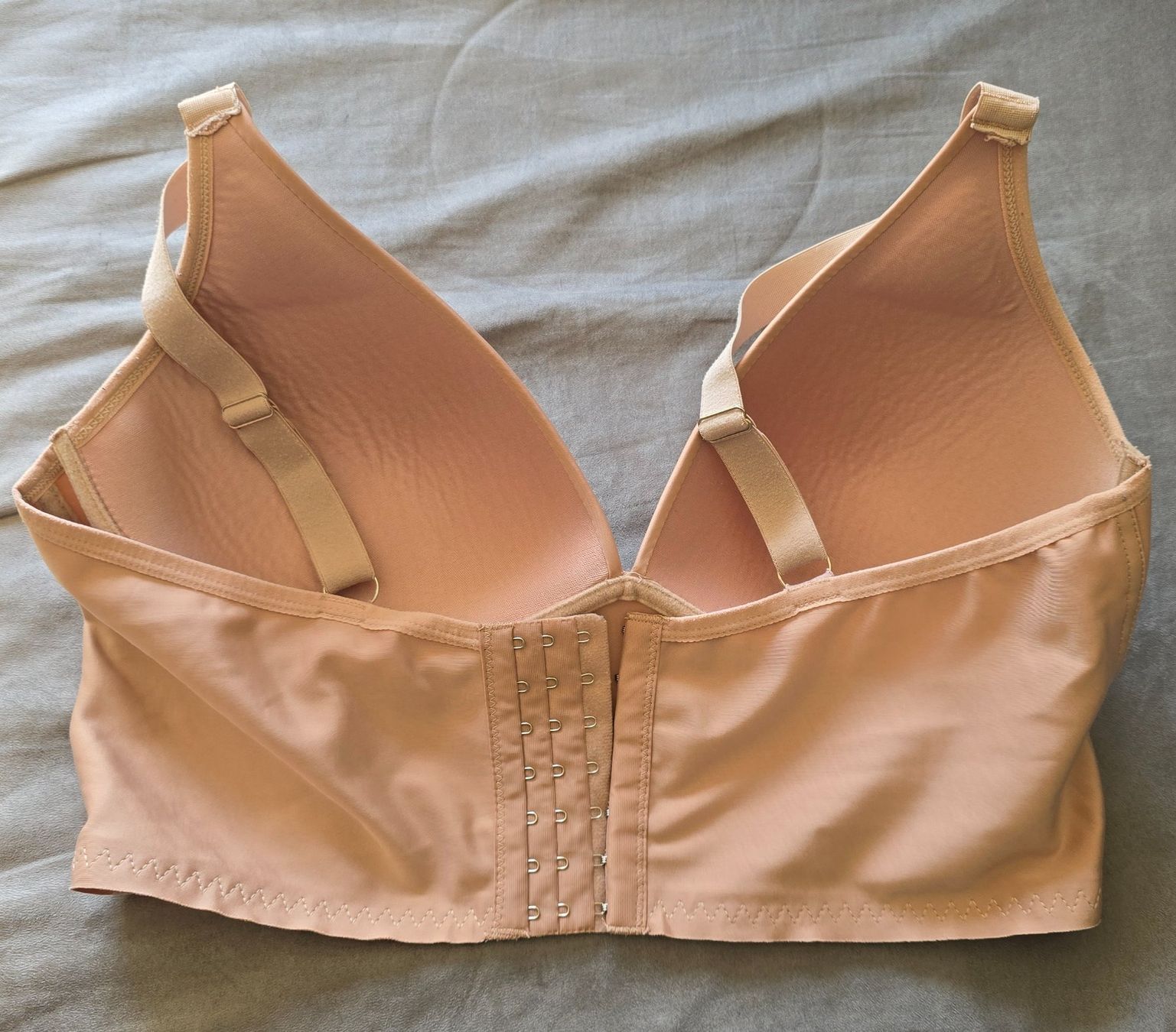 Altra biancheria intima: Damen BH nudefarben Grösse 100 C – Usato da Meggen venduto da everydaysale 1