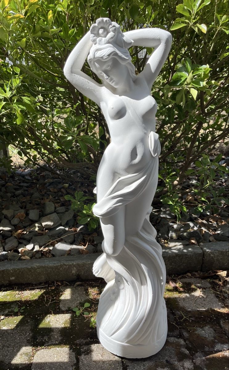 Sculptures & Statues: Frauenstatue "Akt" – D'occasion à Hermetschwil - Staffeln par Juergso