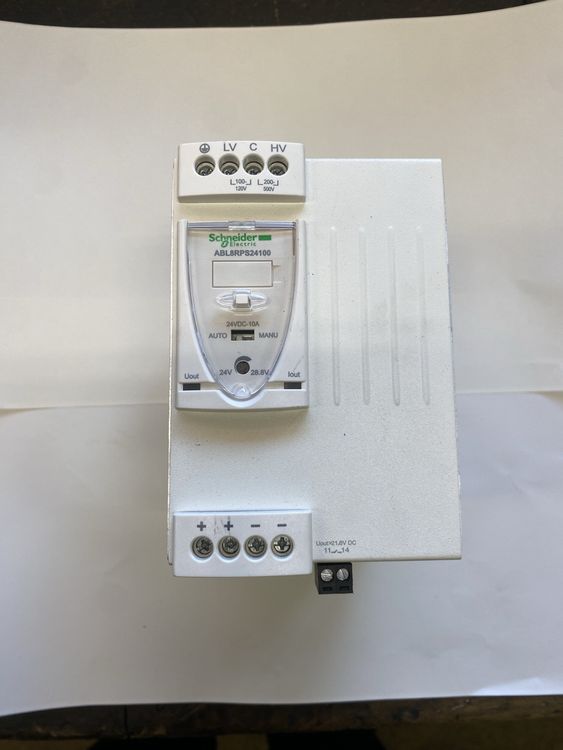 Installationsschütz, 2-polig, 20 A, 2 Öffner, Spule 24 VAC Schraubanschluss 5tt5802 2