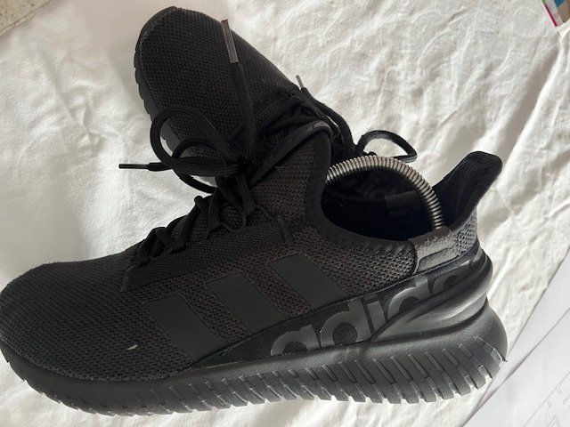 Adidas Herrenschuhe: Adidas-Sneaker – Gebraucht aus Aesch (Neftenbach) von rit_psr5