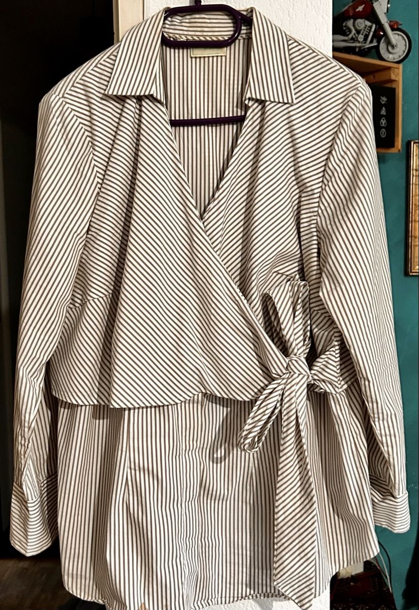Camicette: Camicia a righe con fiocco – Usato da Dongio venduto da Alessia-sShop88