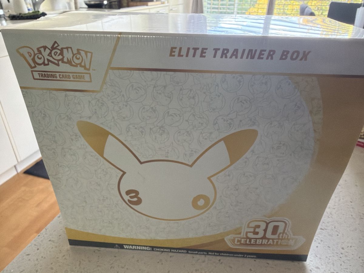 Pokémon Carte collezionabili: Pokemon 30th Celebration Bundle Englisch – Nuovo (secondo la descrizione) da Lenzburg venduto da cream_scream 2