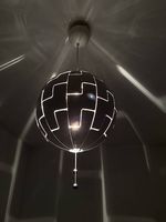 Moder Hängelampe  Kugelform mit einzigartigem Lichteffekt