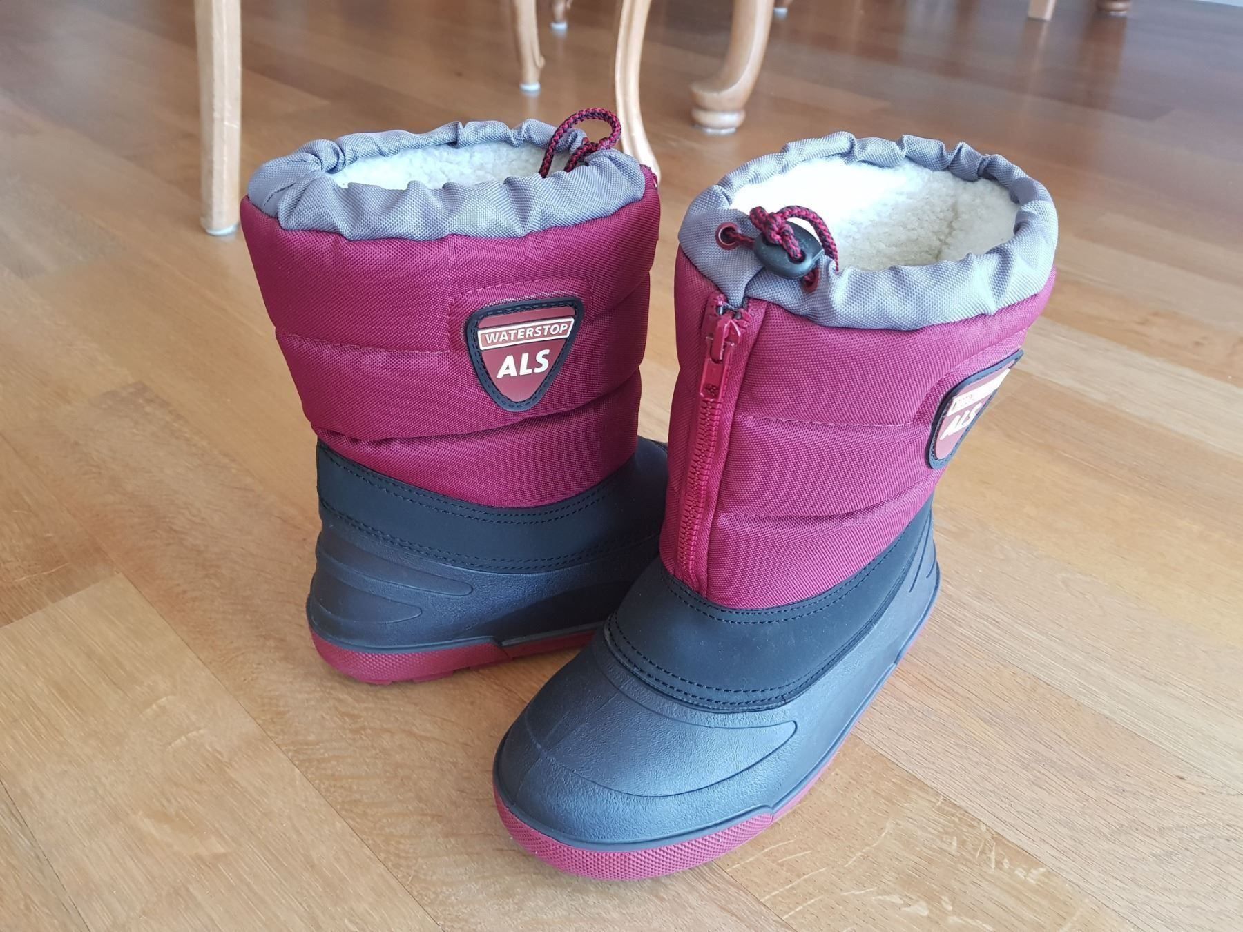 Scarpe per ragazzi: Lammfell-gefütterte Gummistiefel Gr.35 – Nuovo (secondo la descrizione) da Reinach AG venduto da innamac