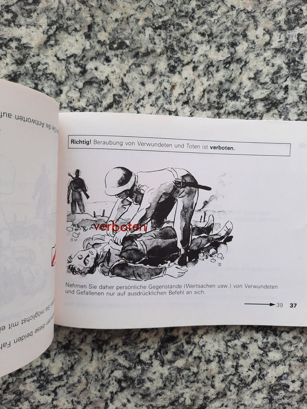 Bücher: Lehrprogramm - Kriegsvölkerrecht – Defekt aus Ruswil von Sammlergeist 1