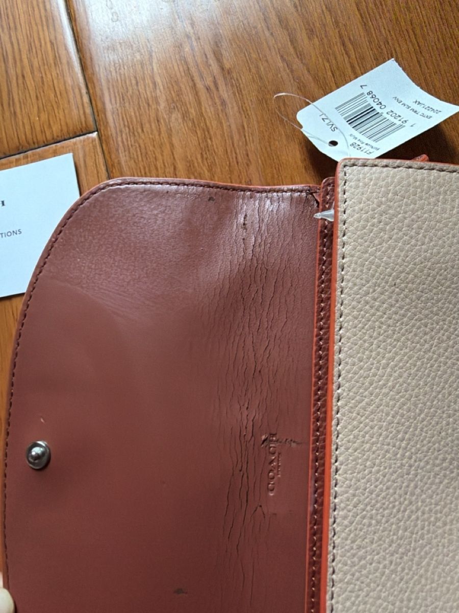 Portamonete: Coach wallet  – Difettoso da Davos Dorf venduto da gin_8k9d 2