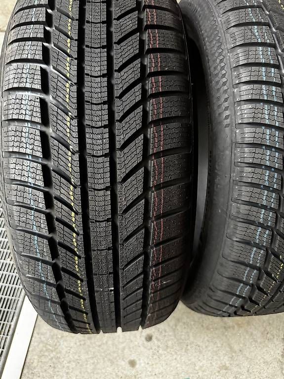 Continental Pneumatici & Ruote complete: 235/45/20 Winterreifen Neu – Usato da Augst BL venduto da Connect.AHME. 2