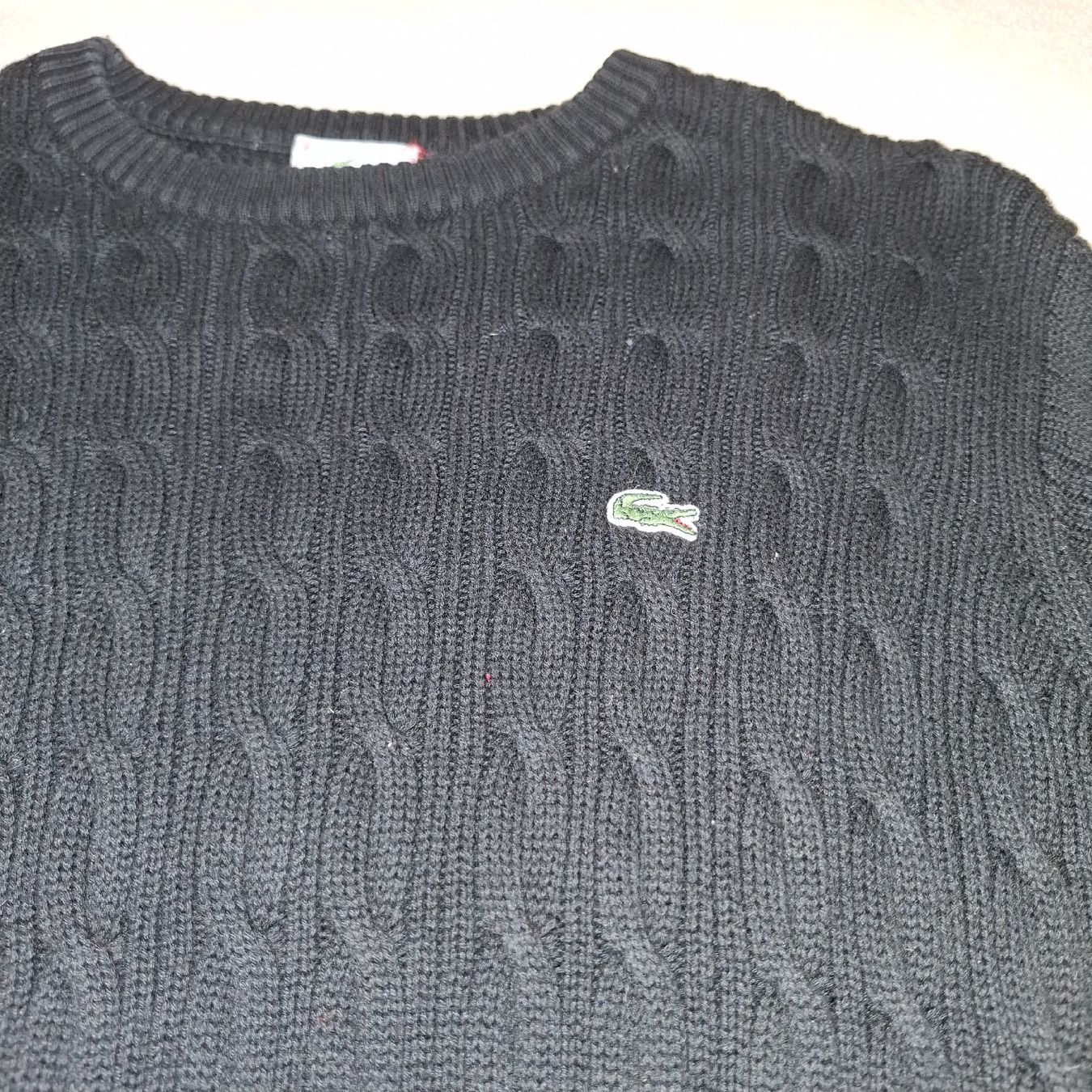Lacoste Pullover & Sweatshirts: Lacoste Devanlay Pull torsadé noir - Taille 4 (M) – Gebraucht aus Le Locle von QualiteExpress 1