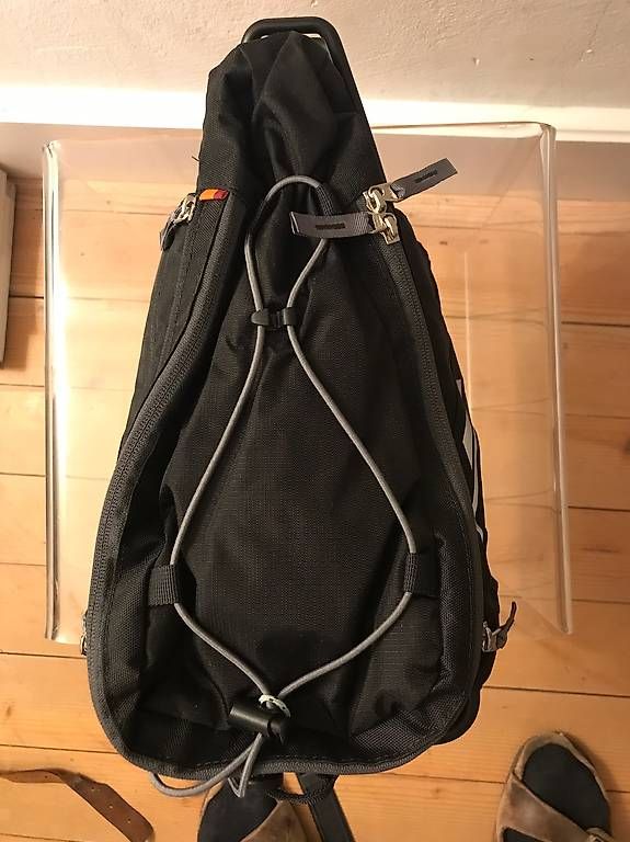 Pezzi di ricambio: Velo SET-PACK Satteltasche,  – Usato da Spiez venduto da Lenneli 1